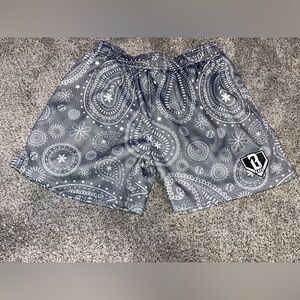 Xl boys baseball 101 paisley gray shorts euc